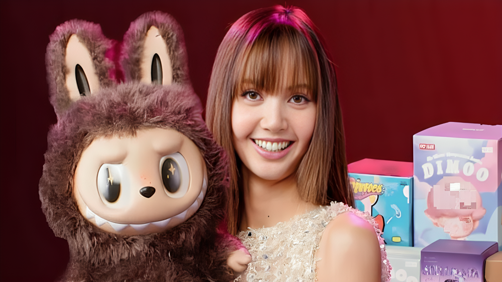 lisa ولابوبو - سر الدمية اللي قلبت العالم وخلت الملايين يدفعوا دم قلبهم عشانها