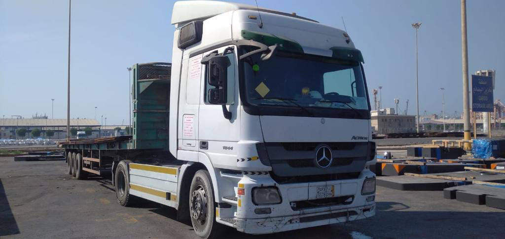 مرسيدس شاحنة 2009